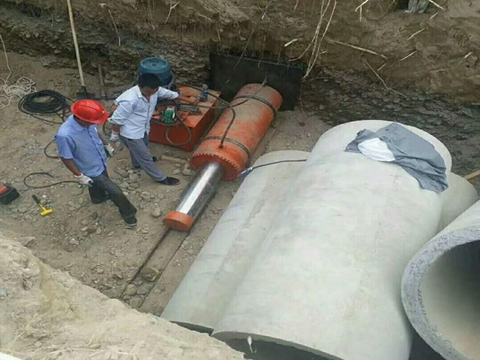 Һѹ���ܻ�ʩ���ֳ�